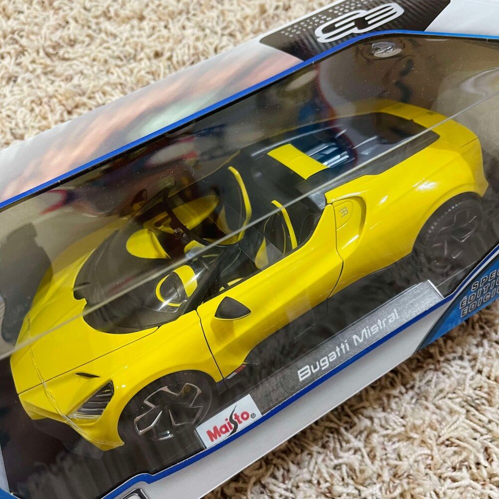 Bugatti Mistral 1:18 Special Edition Diecast Model Car by Maisto (New)